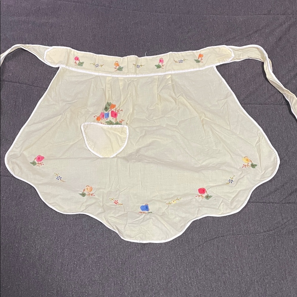 Vintage Hand Stitched Floral Embroidered Apron